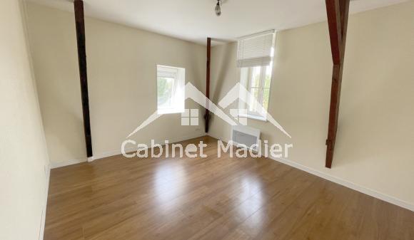  Location non meublée - Appartement - st-jean-d-angely