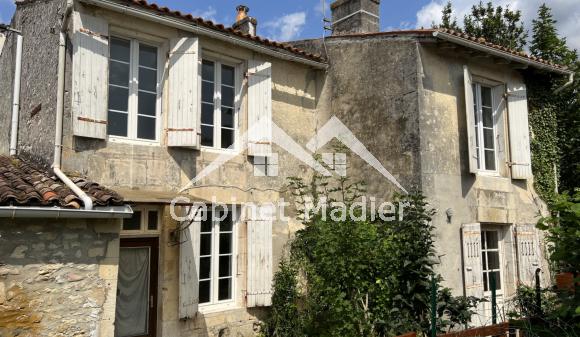  For Sale - Town house - st-jean-d-angely